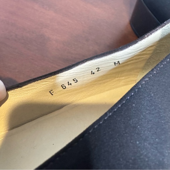 Taryn Rose low wedge peep toe shoes 11 - Picture 7 of 9